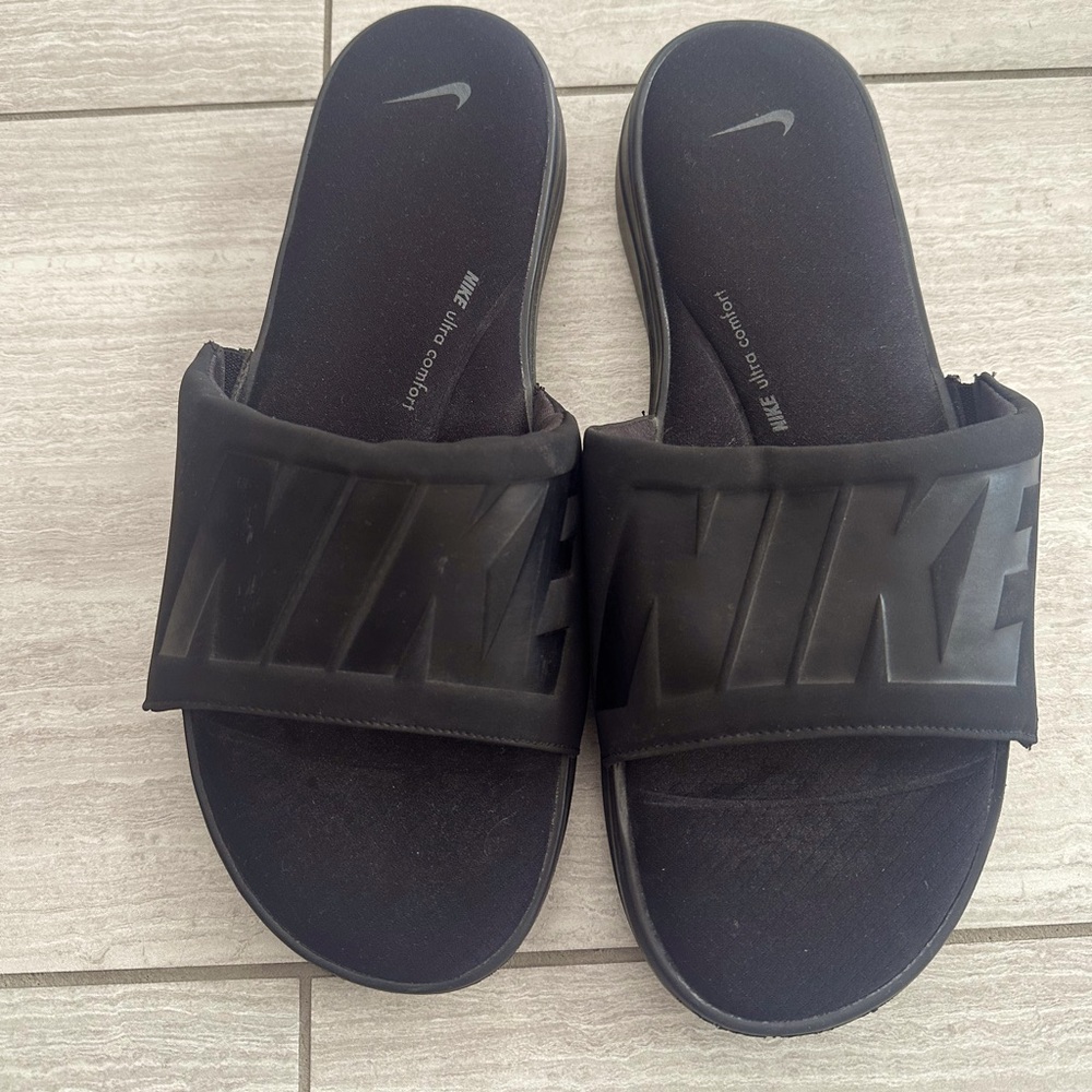 Men’s Nike sz 14 slides